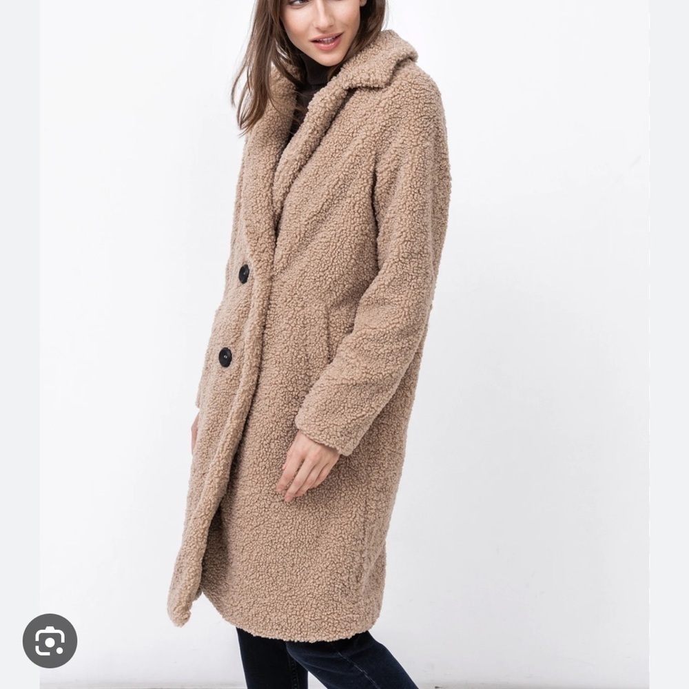 ⭐️NWT Noisy May Gabi Oversized Button-Down Teddy Jacket⭐️